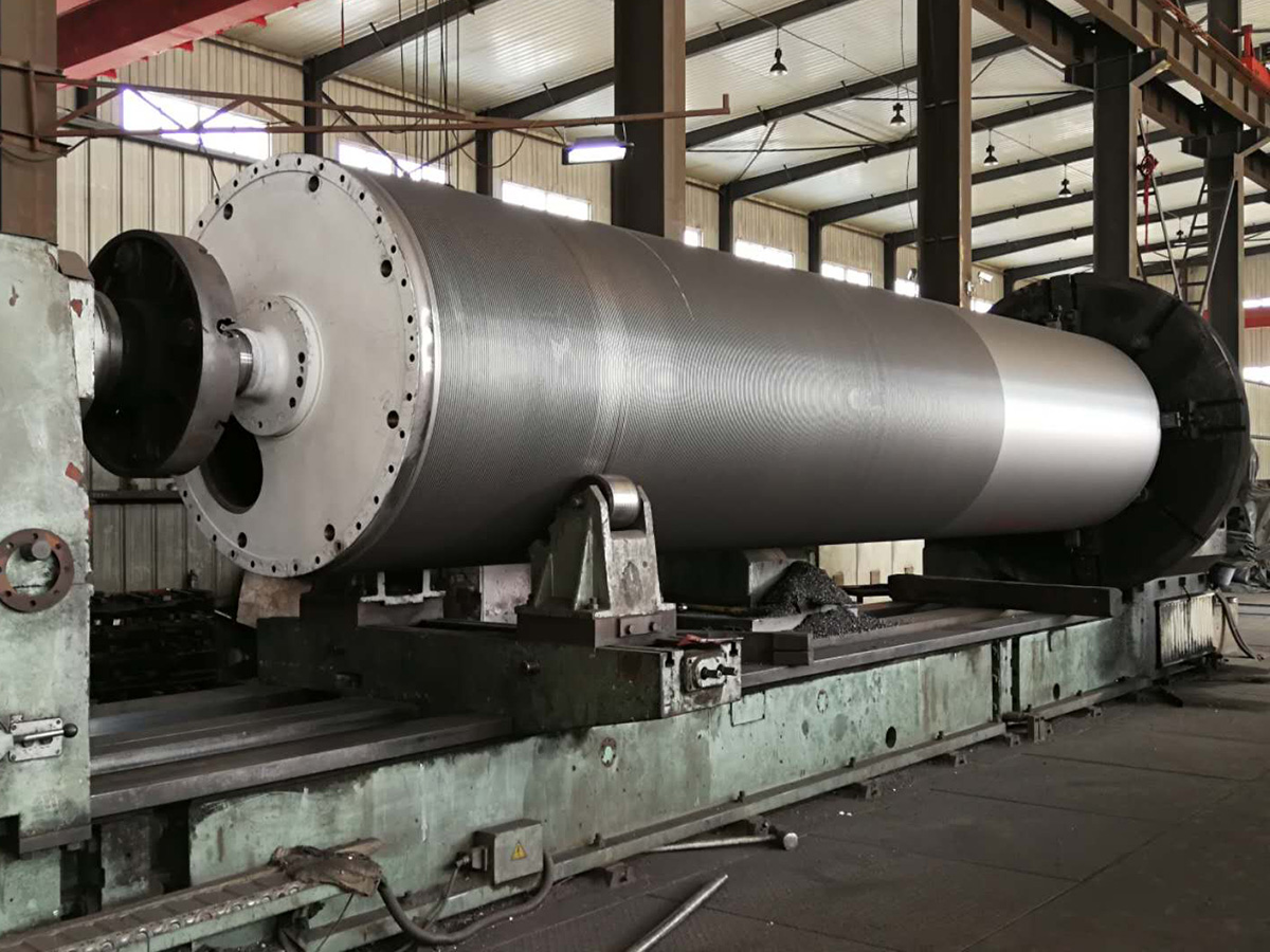 ᶲ1500mm,face length 7000mm,speed 1200mpm, stabilizer roll Grooving